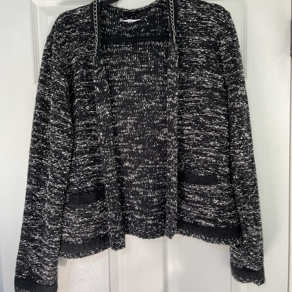 Tweedy chanel-esque sweater jacket - Picture 2 of 4